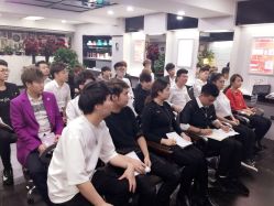 -爱无限美发沙龙