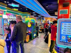 -LuckyStar幸运星家庭娱乐中心(东莞国贸店)
