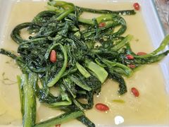 -三江源美食城