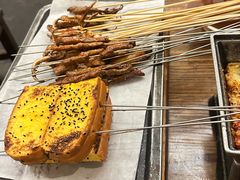 -破店肥哈·东北烧烤(南山保利店)