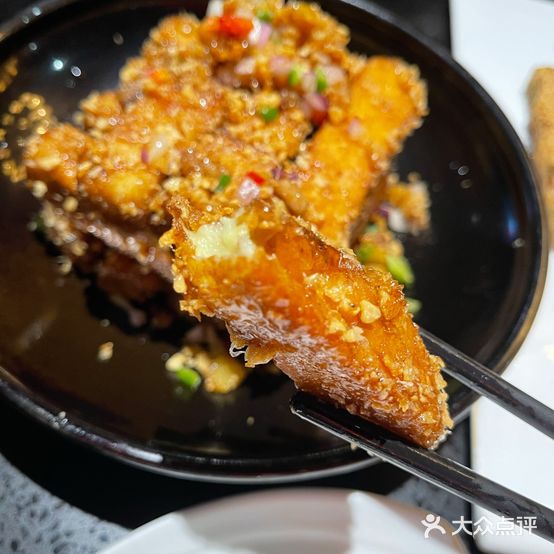 铜锣湾吧·有麝自然香(渝北财富中心店)