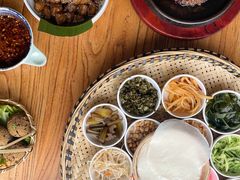 -包整·丝娃娃(一览甲秀楼风景店)