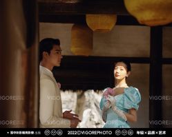 -雪中彩影婚纱摄影·微光艺术中心