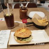 忙里偷闲的快餐时光