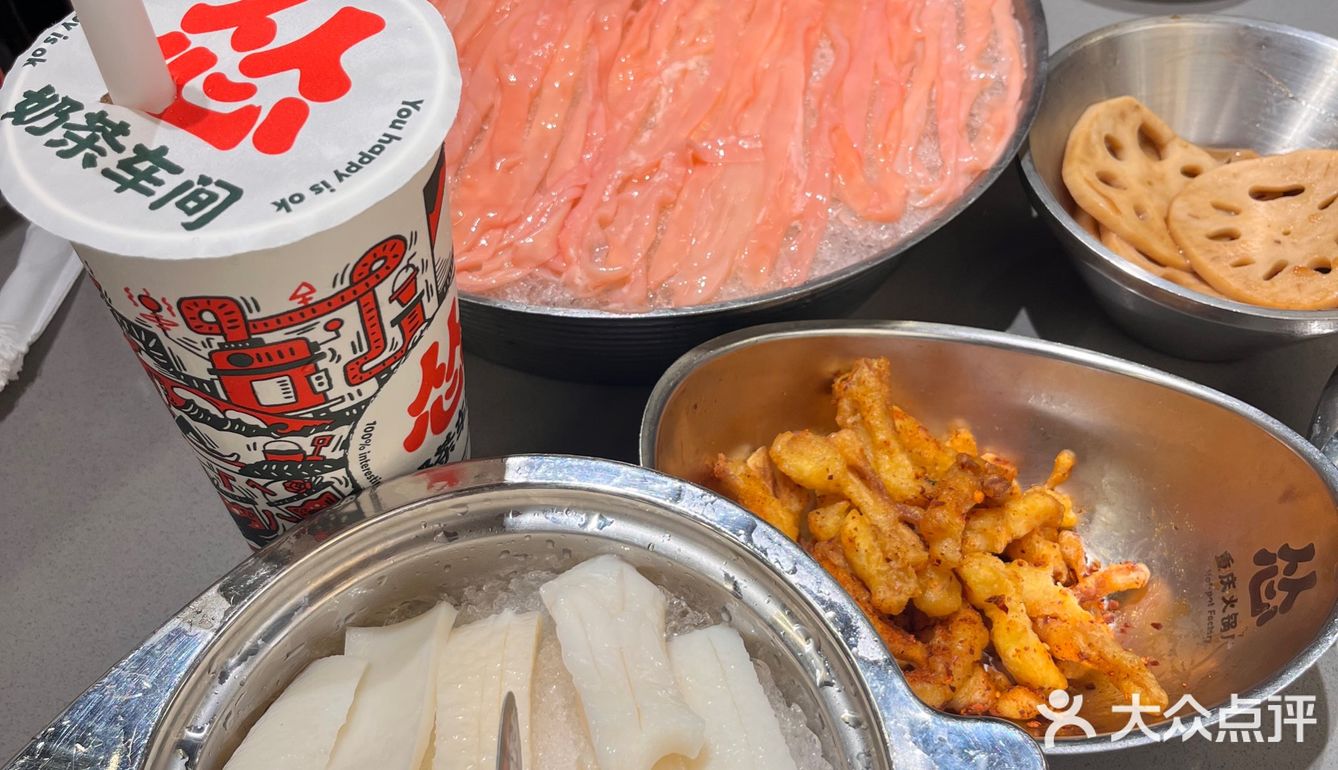 救命🆘没有点才艺不敢来这家店做服务员，嗨爆炸💥