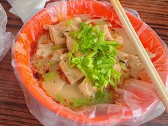 -二七友名焖子铺