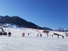 -丝绸之路山地度假区滑雪场
