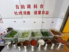 -文山荷鲜居(翠湖店)