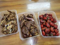 虾球-蓝精灵饺子店