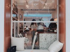 -Line 咖啡(石厦花园店)