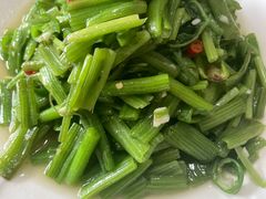 -峡谷农家乐饭店