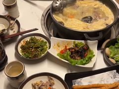 -汤宴·参须肚包鸡(南京路店)