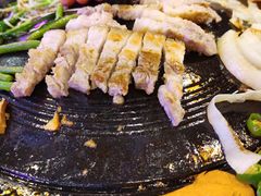 特厚刺猬五花肉-豚豚家돈돈가韩国锅盖烤肉(新北万达店)