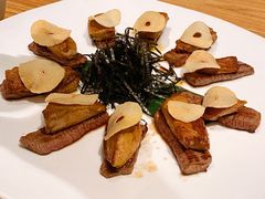 煎鹅肝牛肉-隐泉之语日式料理(王府中环店)