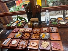 -银米·云南传统过桥米线(双廊黑金冠店)