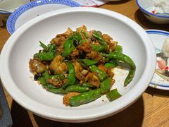 辣椒炒肉-俏湖兰·辣椒炒个肉(海沧店)
