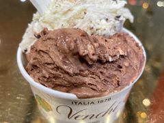 -VENCHI 闻绮(北京国贸商城店)