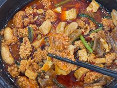 -丹水桥地锅鱼·翘嘴鲌·地方特色全鱼宴(丹江口大坝店)