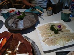 -墨居上隐·院子里火锅(峨眉店)