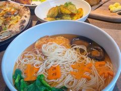 -九月里.自由花园餐厅