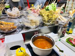 -百品聚旋转火锅(万德庄店)