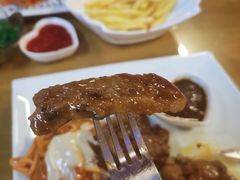 -新伊邑牛扒披萨西餐厅