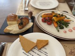 -Mark&Mars Restaurant