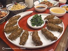 -蓝田九大碗民俗食府(蓝田店)