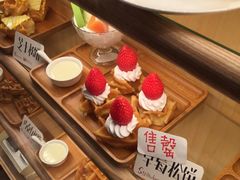 -猫的天空之城概念书店(杭州南宋御街店)