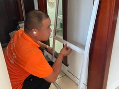 -伟瑞门窗换纱窗窗户维修玻璃维修(海淀店)