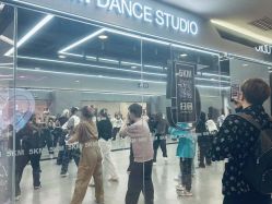 -5KM舞蹈街舞工作室