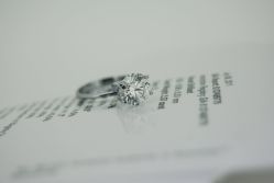 -威德钻石-克拉钻大本营(南京东路店)