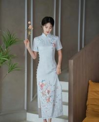 -租旗袍租礼服馆
