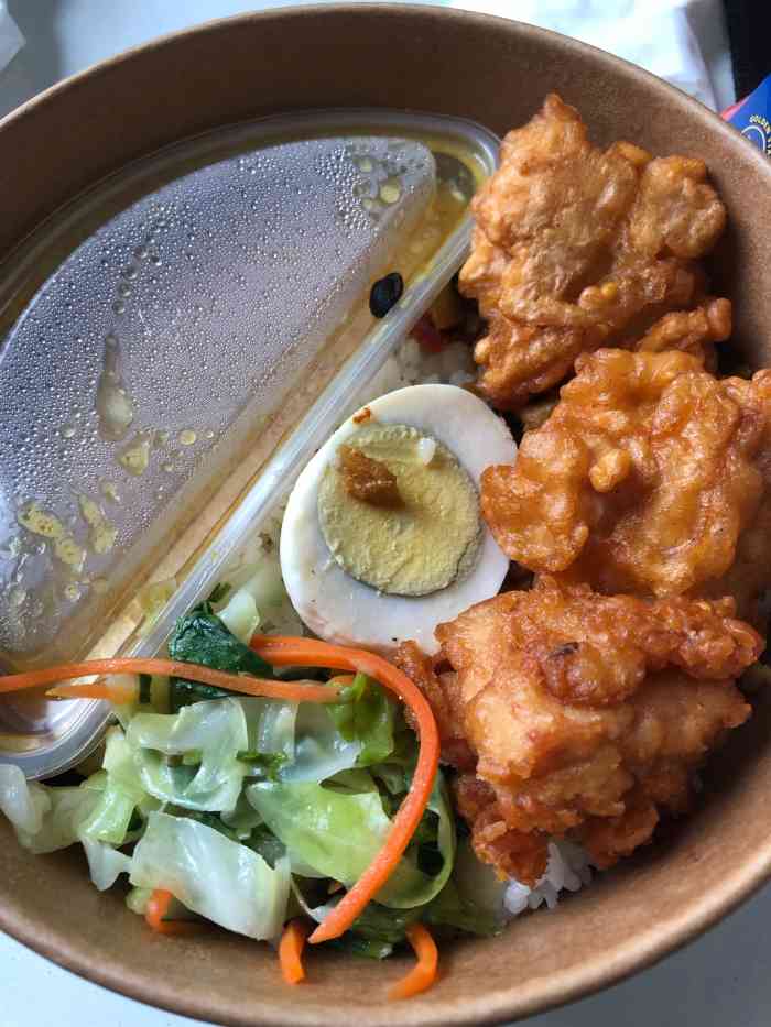 土门德克士环境贼好,里面服务态度也很好,汉堡味道不错哦,出餐超快