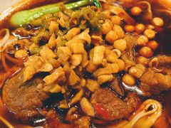 招牌红烧牛肉米粉-呷佬·长沙手工米粉(金沙江路店)