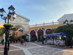 -佛罗伦萨小镇广佛名品奥特莱斯(疏港路店)