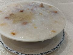 柴鱼瘦肉花生粥-花园酒家(油麻地店)