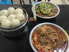 -薛记襄阳香辣牛肉面(平安路店)