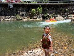 -安吉龙王山峡谷漂流