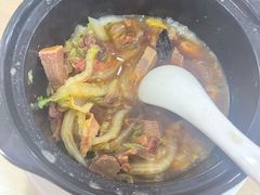 -闫家驴肉老店(华电一校店)