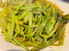 -霸蛮湖南菜·牛肉粉(荣京西街店)