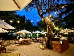 -三亚艾迪逊酒店·海滩烧烤 BARBACOA·现场乐队·浪漫晚餐·烧烤海鲜