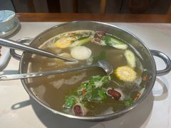 -乡土黄·鲜牛肉火锅·小龙虾(兴业街店)