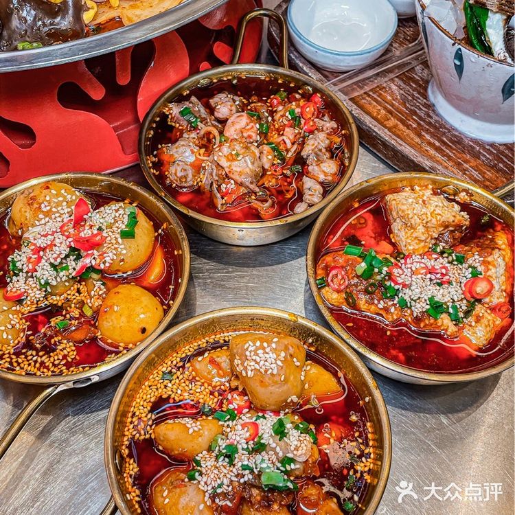 不会还有人不知道这家麻辣烫吧⁉️便宜又好吃的🔥牛肉巨香