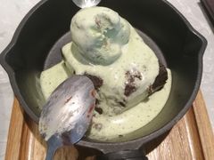 冰火瀑布布朗尼-必胜客(东部星悦天地店)