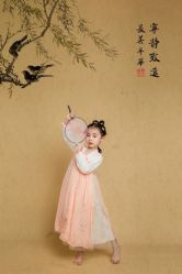 -小熊维尼高端儿童摄影(罗湖区总店)