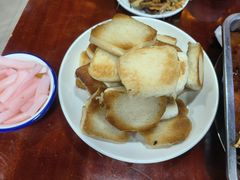 -丹水桥地锅鱼·翘嘴鲌·地方特色全鱼宴(丹江口大坝店)