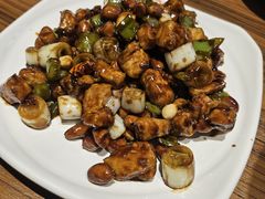 -六泰居·尔滨地标·东北菜(松北店)