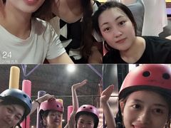 -嘿哟动霸CHUA·新潮玩运动娱乐中心·蹦床滑冰团建乐园