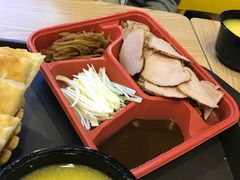 -李连贵熏肉大饼(金隅嘉品Mall店)